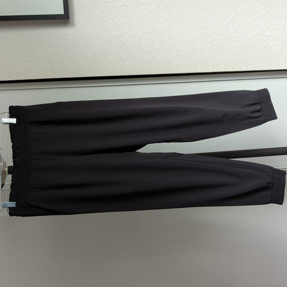 Athleta black lightweight jogger